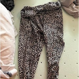 cheetah print spandex leggings, size XL ! ☆